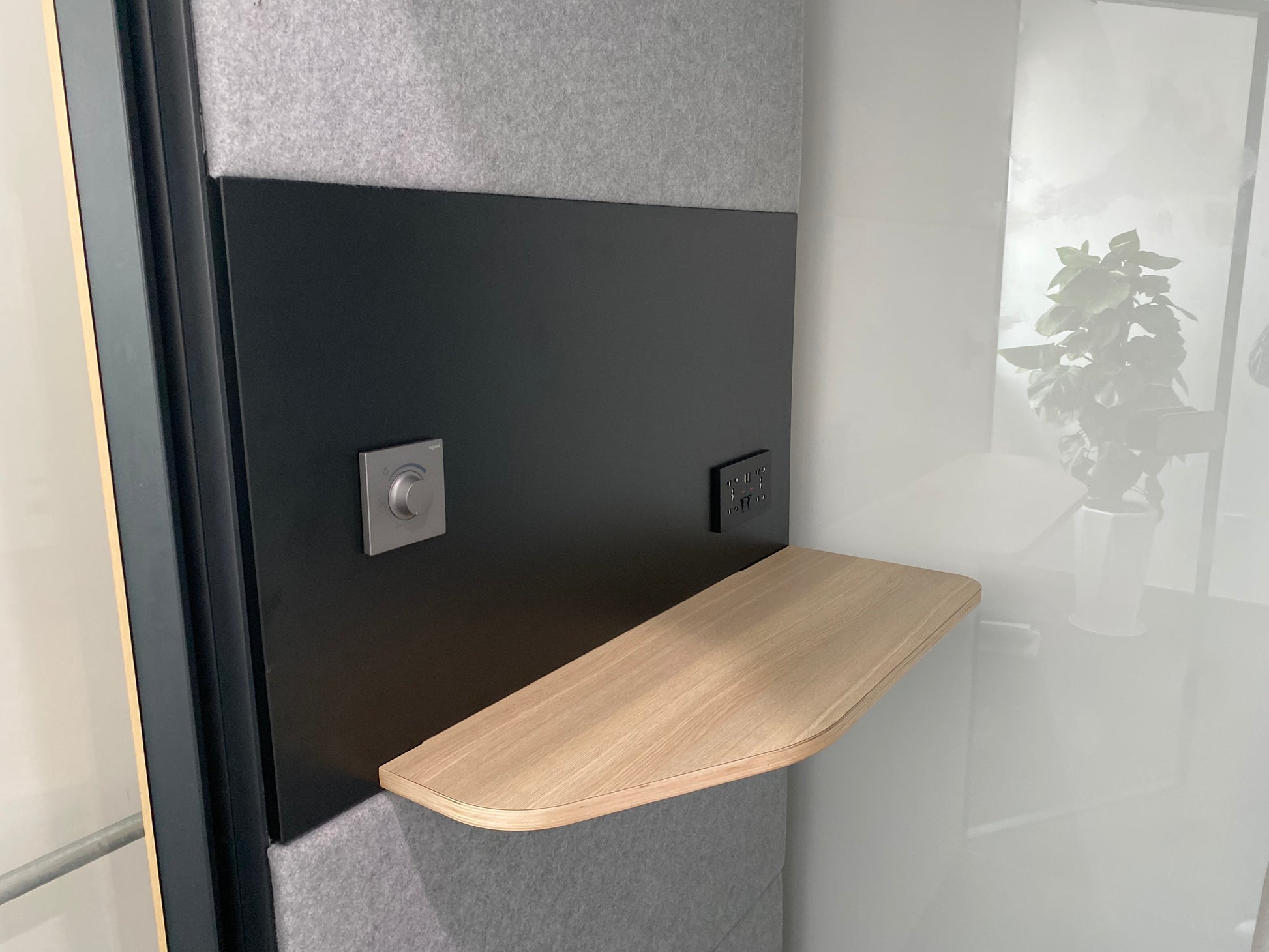 Series 3 CME1 - 90x103x228cm - OFFICEBOOTH AUSTRALIA PTY LTD