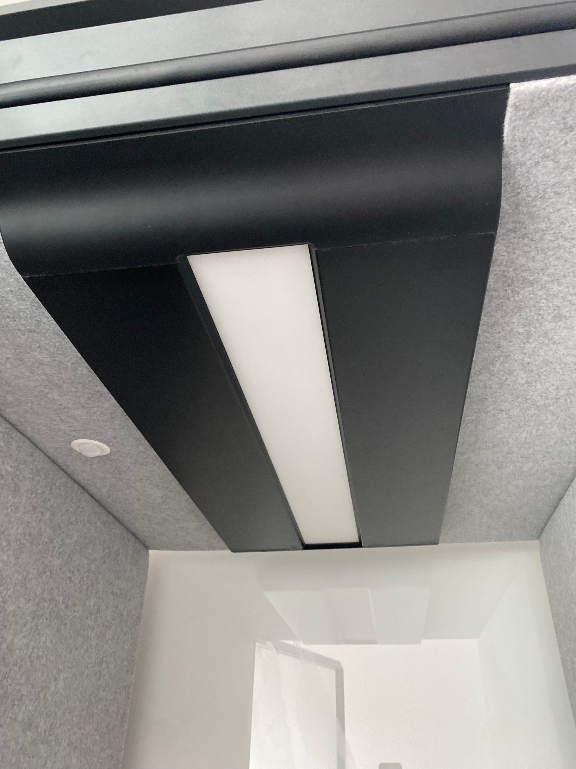 Series 3 CME1 - 90x103x228cm - OFFICEBOOTH AUSTRALIA PTY LTD