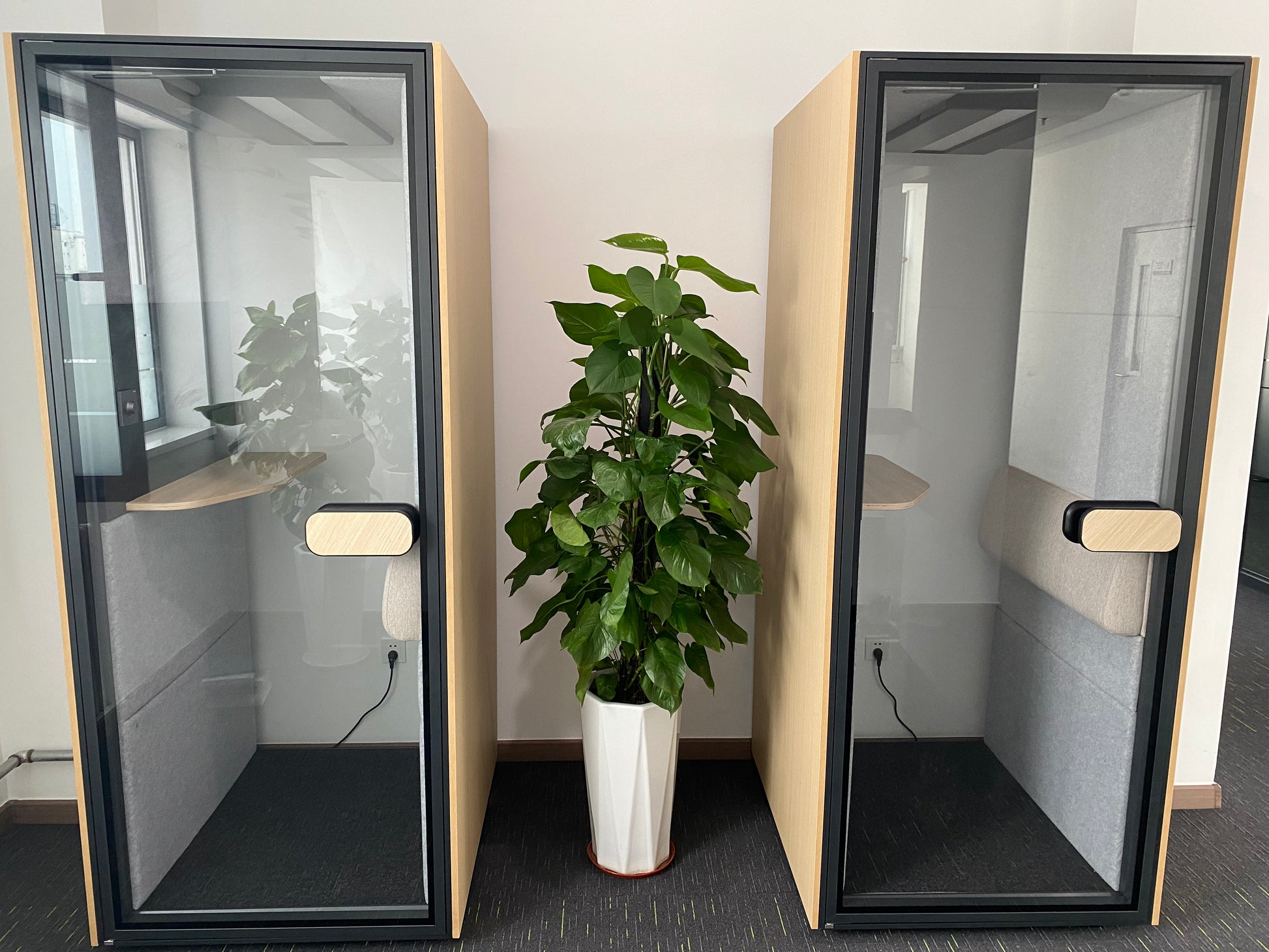 Series 3 CME1 - 90x103x228cm - OFFICEBOOTH AUSTRALIA PTY LTD